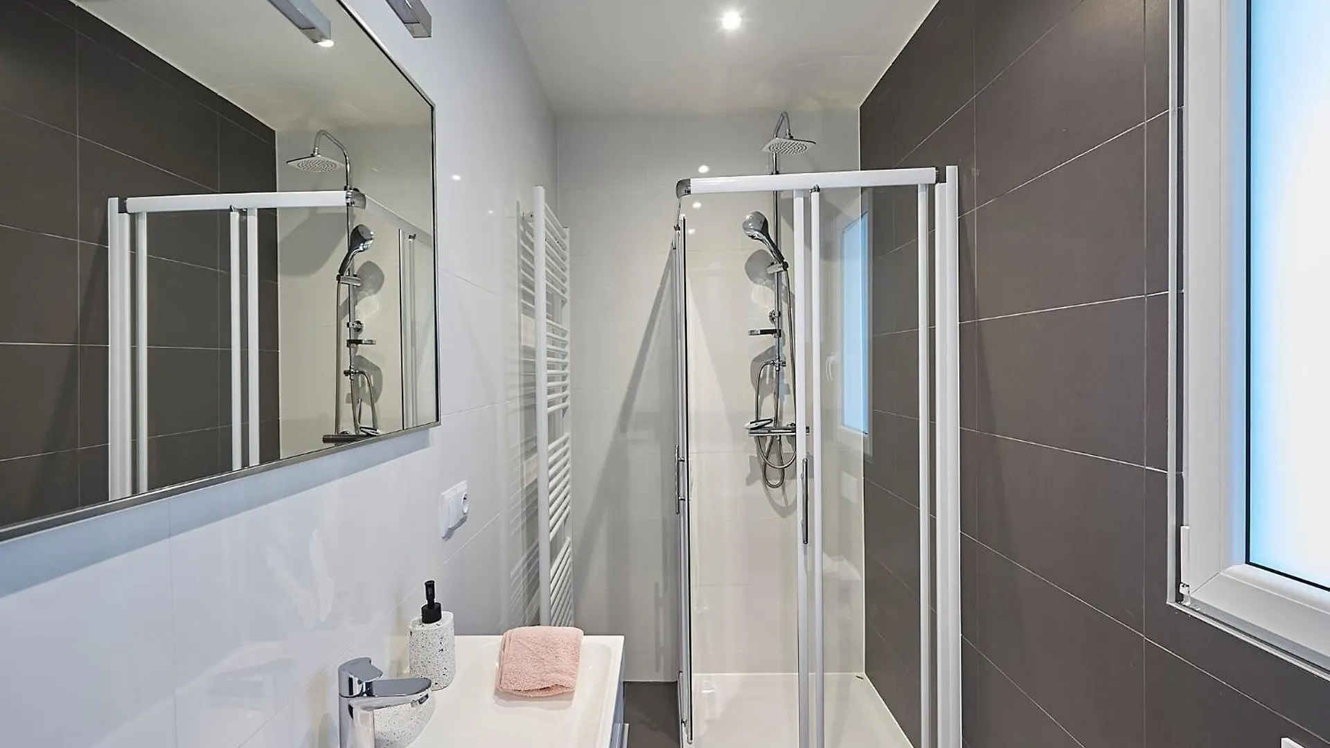 Holiday Home In Mauroux With Pools & Vineyards 0*, Mauroux (Lot)