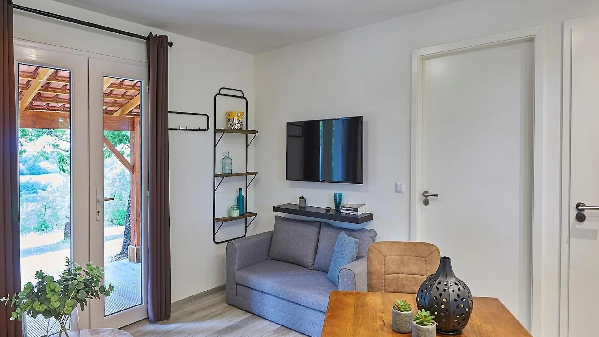 Holiday Home In Mauroux With Pools & Vineyards